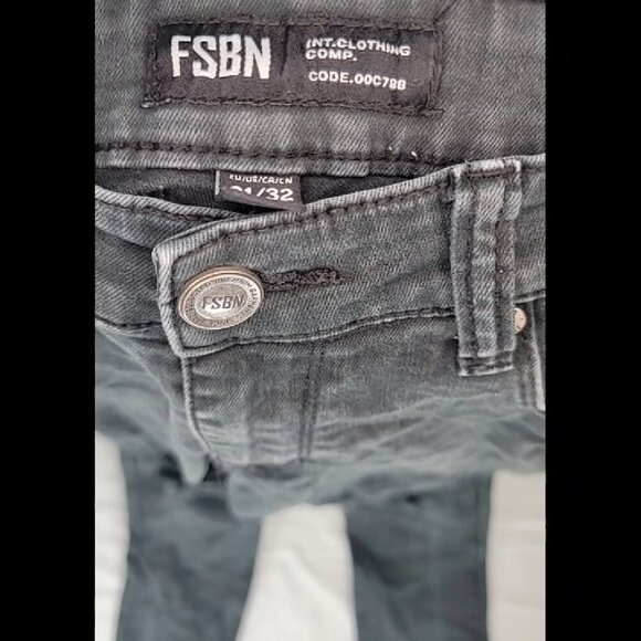 FSBN Dark Gray Distressed Moto Style Jeans Size 31/32 - Picture 2 of 3